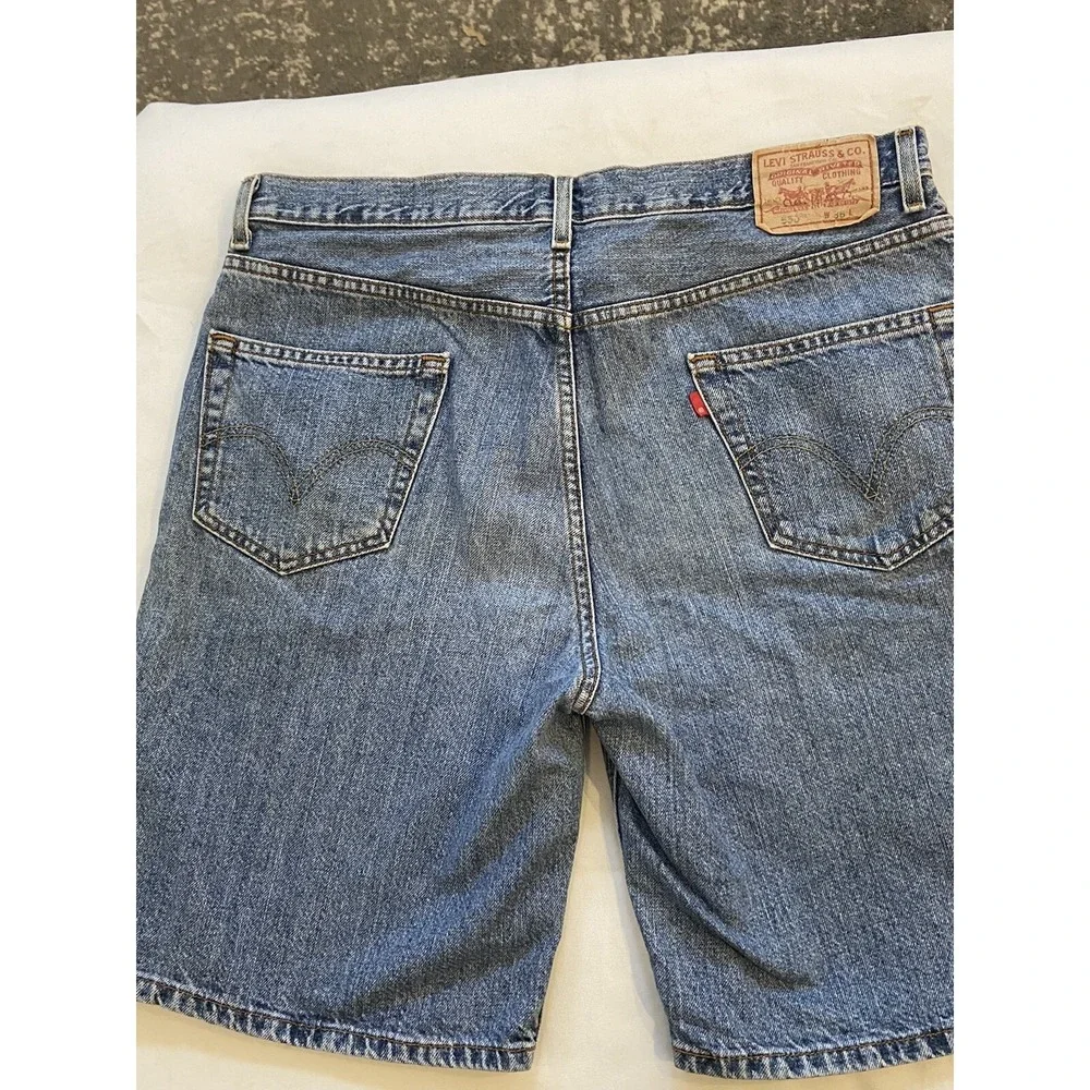 Levi's 550 Relaxed‎ Fit Denim Shorts Men's 36 Med Wash 90's Y2K Skater Grunge